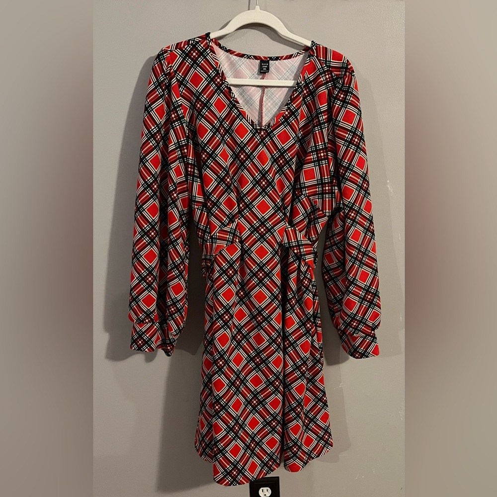 $6❤️Bundled SHEIN Plaid V-Neck Dress